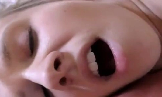 Няшная блондинка отведала ческий порно кастинг