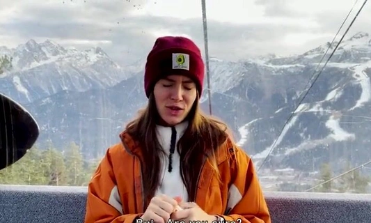 Случайный секс с красивой незнакомкой в публичном месте - порно от первого лица