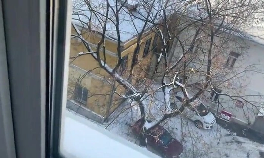 Жопастая соседка совсем не против когда её трахают как шлюшку