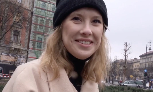 Студентка из Будапешта повелась на незнакомого папика