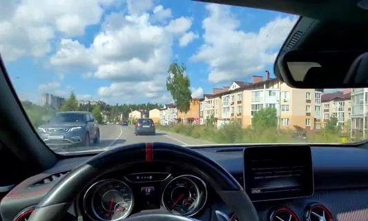 Отсосала другу за то, что покатал на Мерсе!