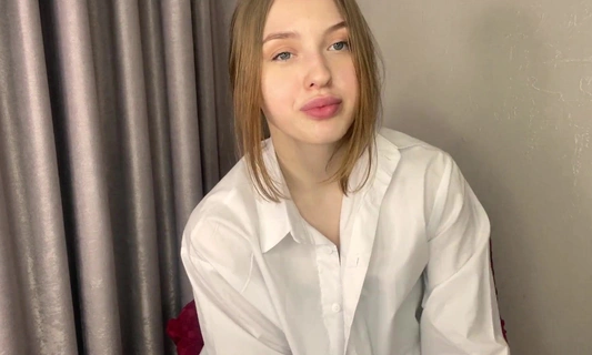 Домашняя мастурбация очень милой девушки