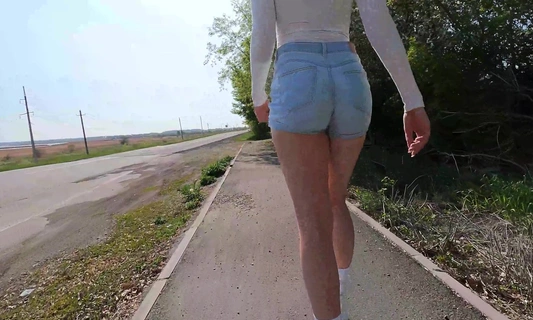 У меня вот денег нет, мне хотя бы рублей 500..